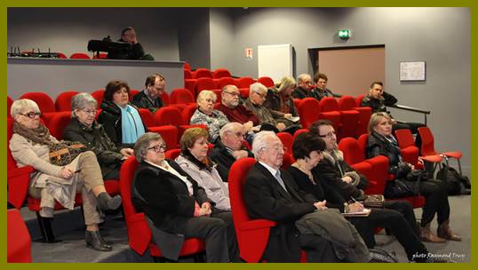 16781875491_9717bea22f_z